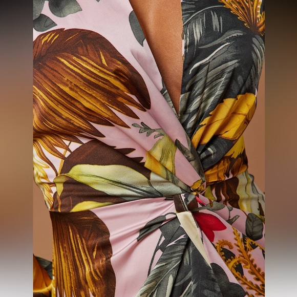 NovaLux Teresa Floral Maxi Dress - Picture 4 of 6